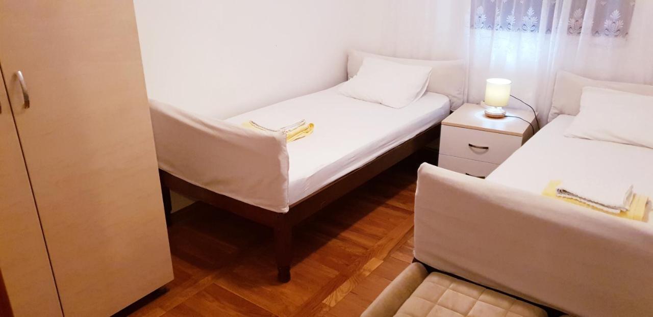 Apartments Adriana Срима Экстерьер фото